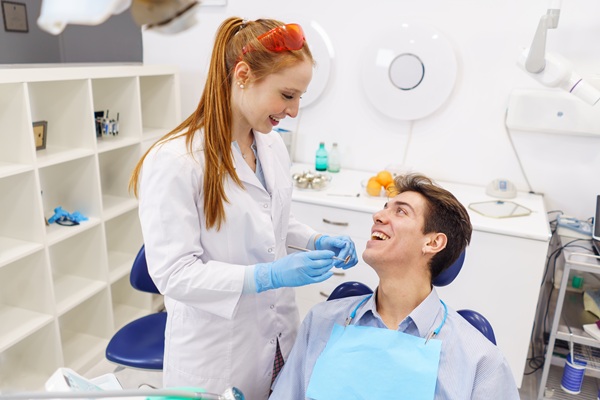General Dentist Vs  Specialist: What’s The Difference?